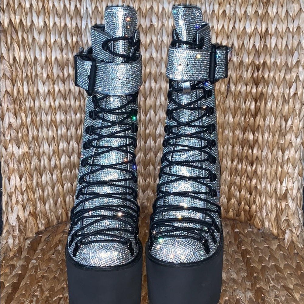 NIB ✨Dolls Kill ✨ Crystal Rhinestone Traitor Boots - Picture 6 of 8